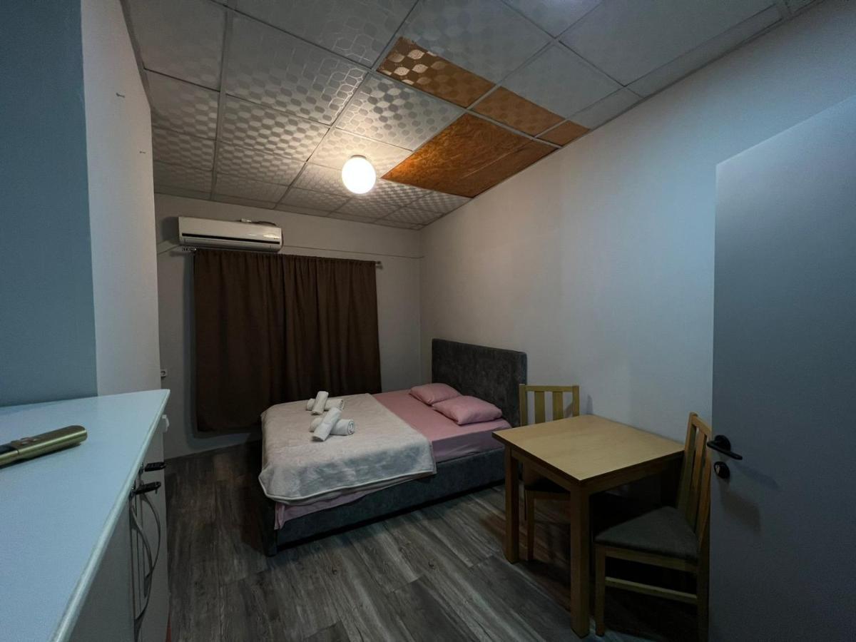 The Rooftop Hostel Shkodër Стая снимка